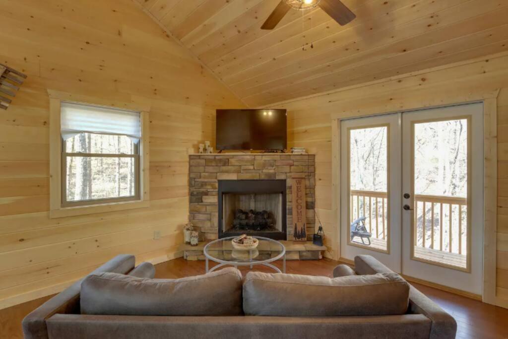 New Serene, Fun & Comfy Cabin- Covered Deck, Grill, Arcade Murphy Dış mekan fotoğraf
