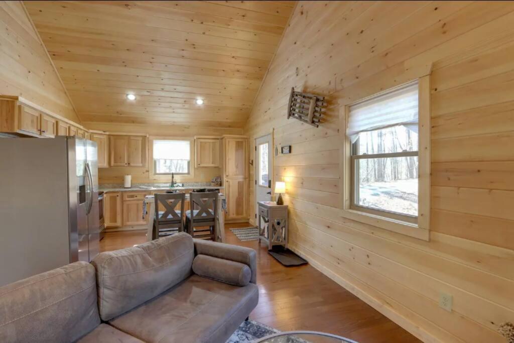 New Serene, Fun & Comfy Cabin- Covered Deck, Grill, Arcade Murphy Dış mekan fotoğraf