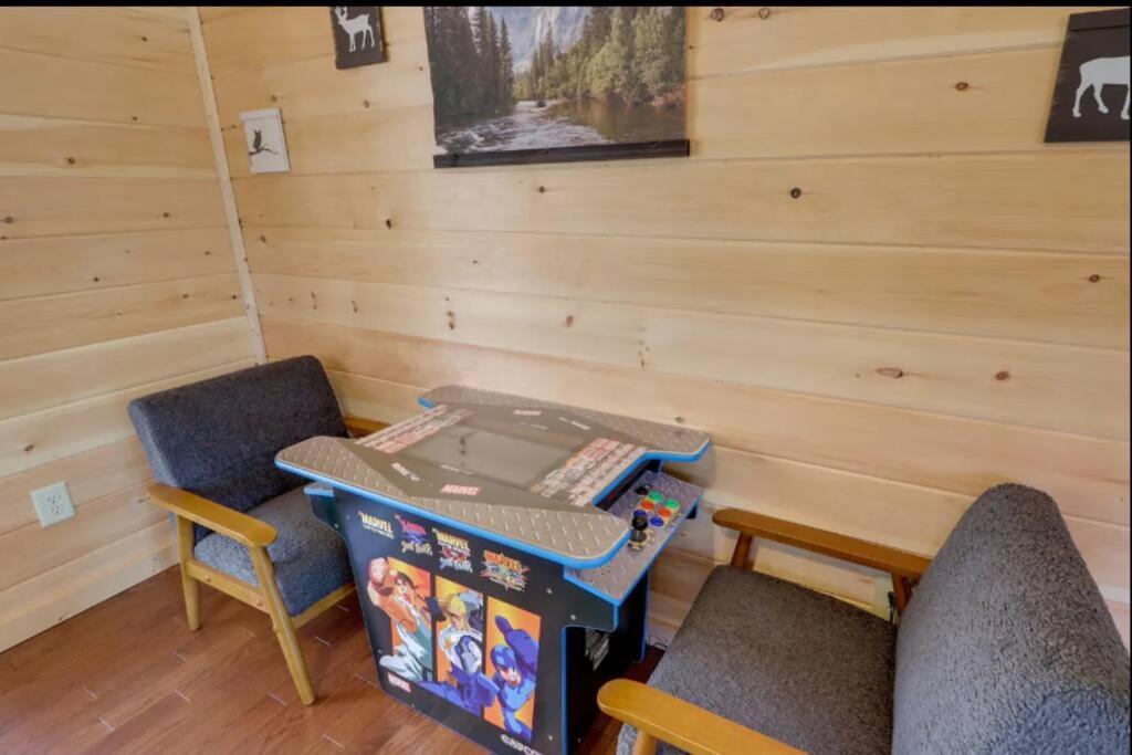 New Serene, Fun & Comfy Cabin- Covered Deck, Grill, Arcade Murphy Dış mekan fotoğraf